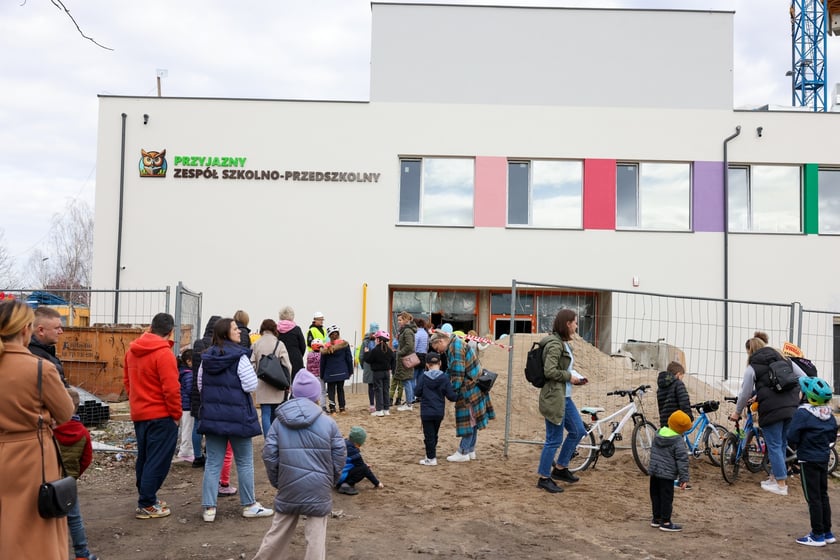 Budowa Przyjaznego Zespołu Szkolno-Przedszkolnego przy ul. Białostockiej na osiedlu Maślice we Wrocławiu