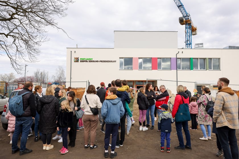 Budowa Przyjaznego Zespołu Szkolno-Przedszkolnego przy ul. Białostockiej na osiedlu Maślice we Wrocławiu