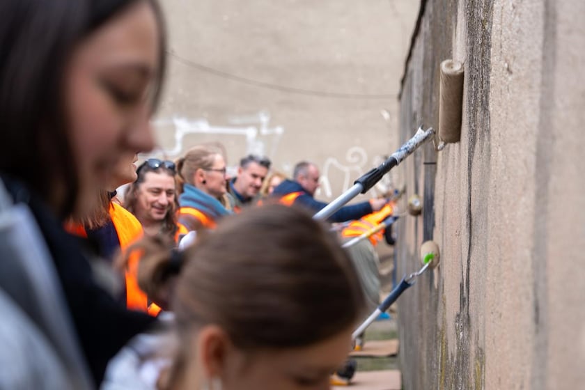 Akcja usuwania napisów we Wrocławiu w Światowym Dniu Walki z Dyskryminacją Rasową