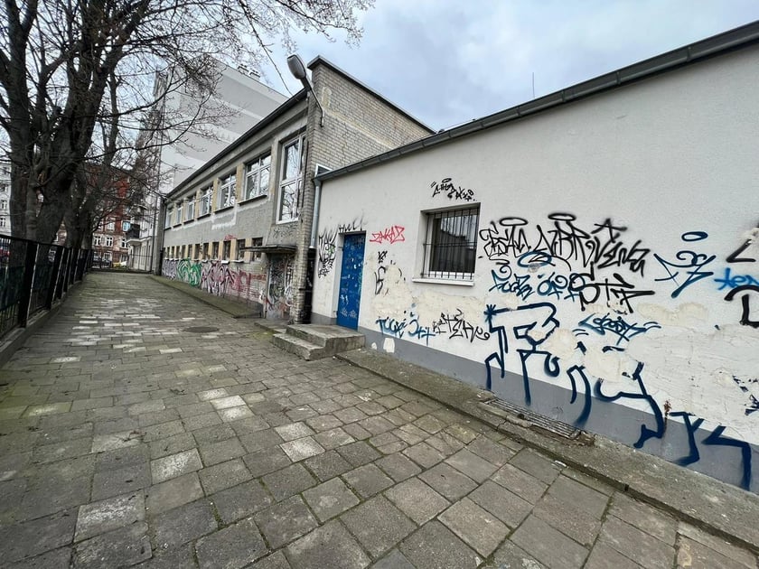 Liceum Ogólnokształcące nr III im. Adama Mickiewicza we Wrocławiu