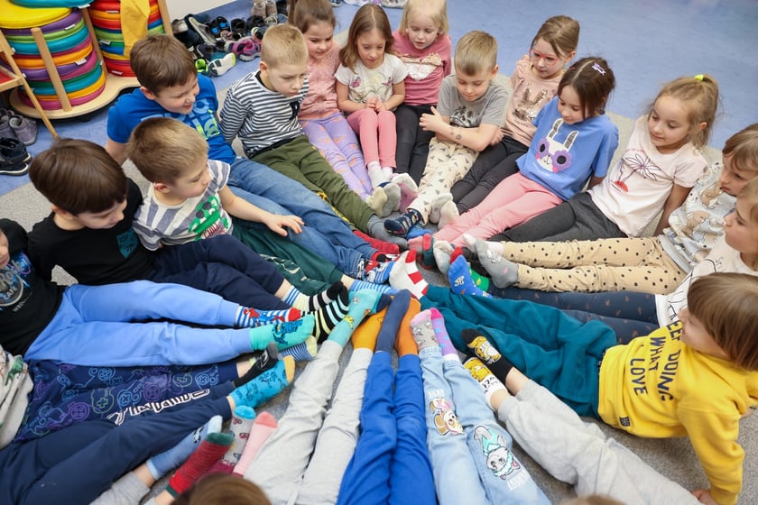 Dzień kolorowej skarpetki w Przedszkolu nr 17 we Wrocławiu