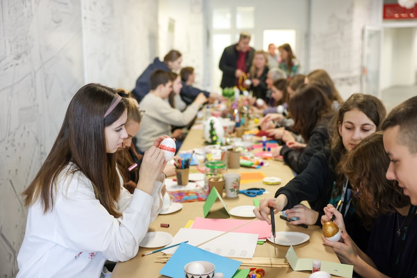 Przedświąteczne Paczki Dobrych Relacji. Wrocław, hala Grafit, 22.03.2024