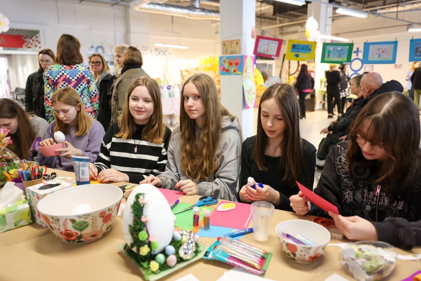 Przedświąteczne Paczki Dobrych Relacji. Wrocław, hala Grafit, 22.03.2024