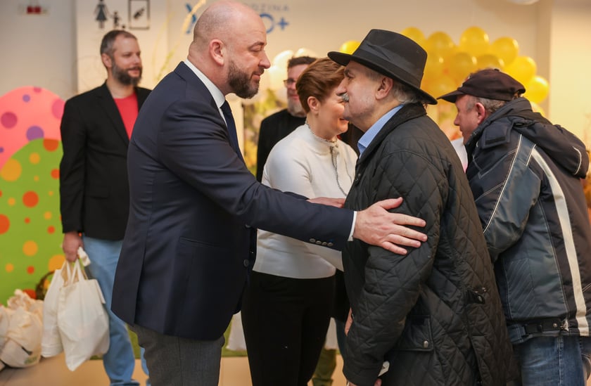 Przedświąteczne Paczki Dobrych Relacji. Wrocław, hala Grafit, 22.03.2024