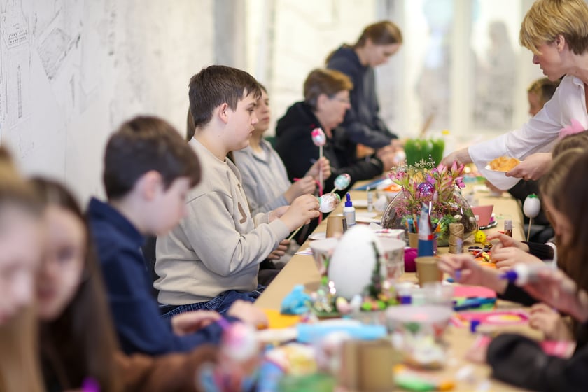 Przedświąteczne Paczki Dobrych Relacji. Wrocław, hala Grafit, 22.03.2024