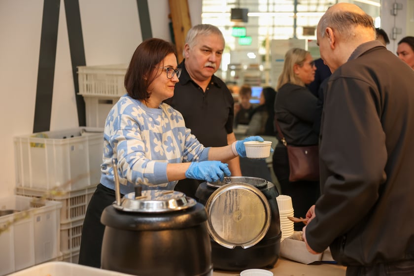 Przedświąteczne Paczki Dobrych Relacji. Wrocław, hala Grafit, 22.03.2024