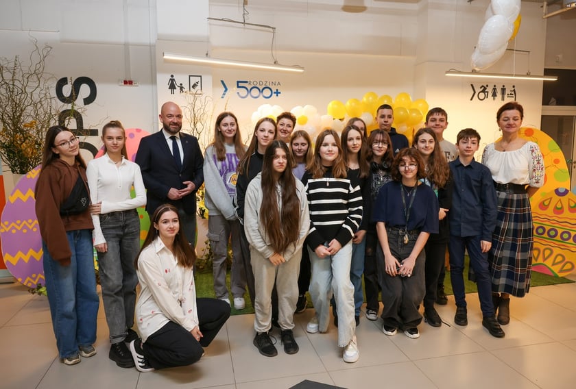 Przedświąteczne Paczki Dobrych Relacji. Wrocław, hala Grafit, 22.03.2024