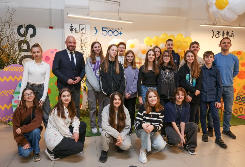 Przedświąteczne Paczki Dobrych Relacji. Wrocław, hala Grafit, 22.03.2024