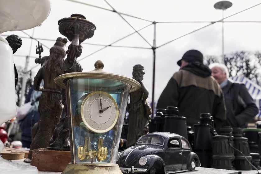 Giełda staroci pod Iglicą - niedziela 23 marca