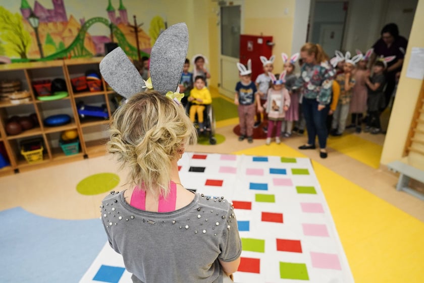 Spotkanie z Zajączkiem w Przedszkolu nr 149 „Tęczowa Polanka”