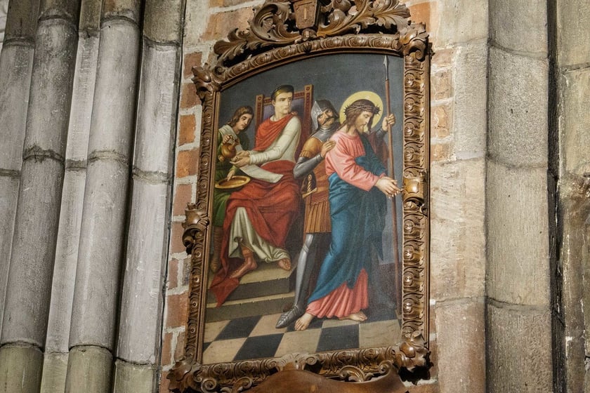 Przygotowania do świąt wielkanocnych w katedrze we Wrocławiu