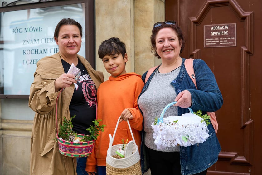 Swięcenie pokarmów w kościołach we Wrocławiu