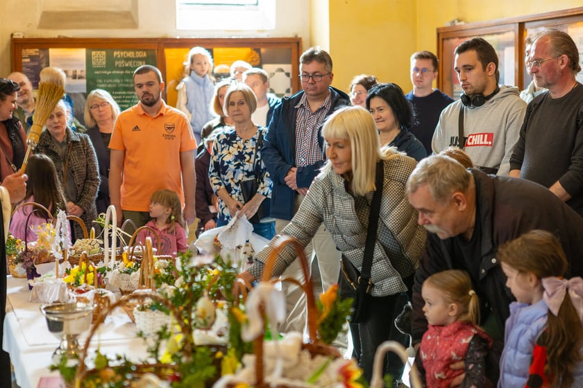 Święcenie pokarmów w kościołach we Wrocławiu