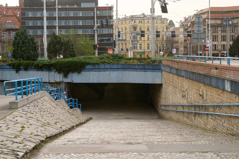 Puste miasto. Wrocław bez ludzi i bez samochodów. 31.03.2024