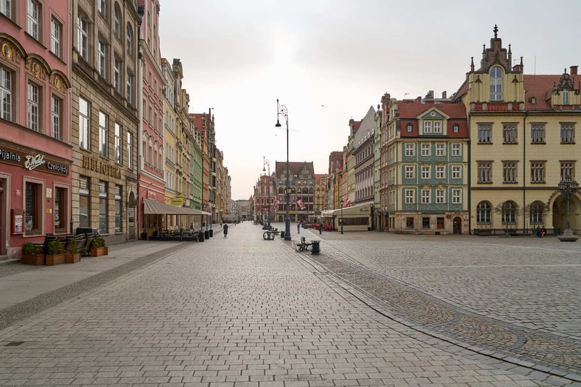 Puste miasto. Wrocław bez ludzi i bez samochodów. 31.03.2024