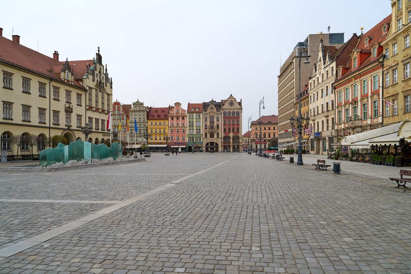 Puste miasto. Wrocław bez ludzi i bez samochodów. 31.03.2024