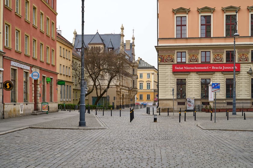 Puste miasto. Wrocław bez ludzi i bez samochodów. 31.03.2024