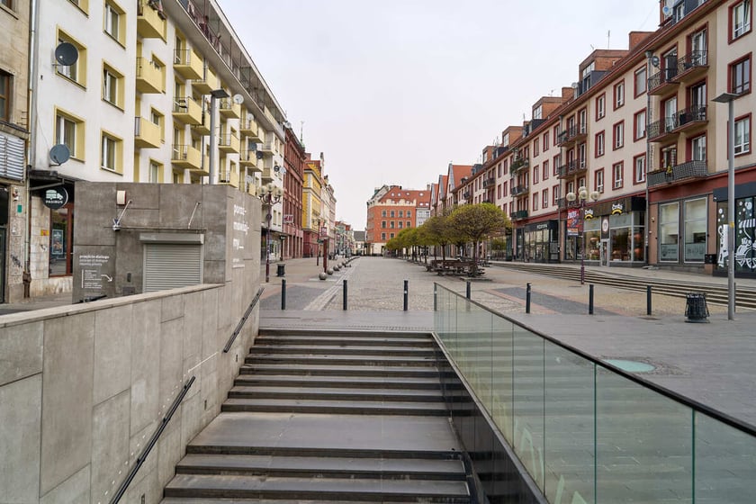 Puste miasto. Wrocław bez ludzi i bez samochodów. 31.03.2024