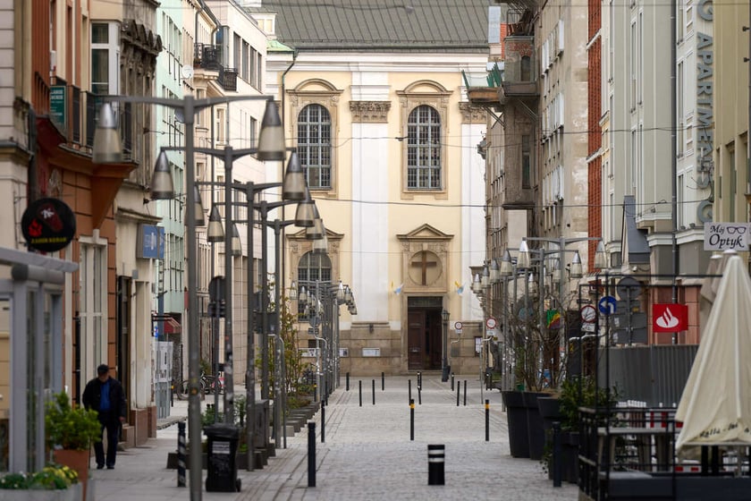 Puste miasto. Wrocław bez ludzi i bez samochodów. 31.03.2024