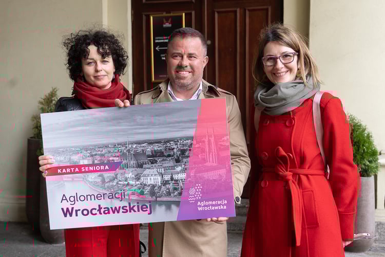 Konferencja prasowa dotycząca rewolucji w komunikacji aglomeracyjnej oraz  Karty Seniora Aglomeracji Wrocławskiej