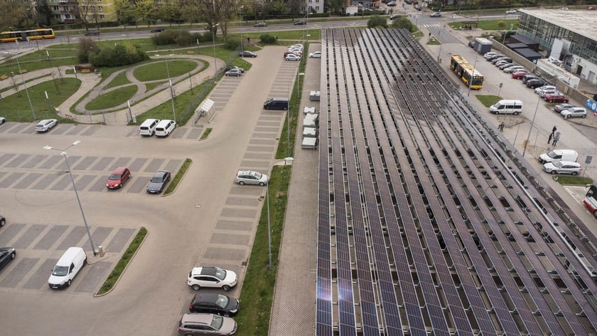 Nowy parking przy ul. Petrusewicza