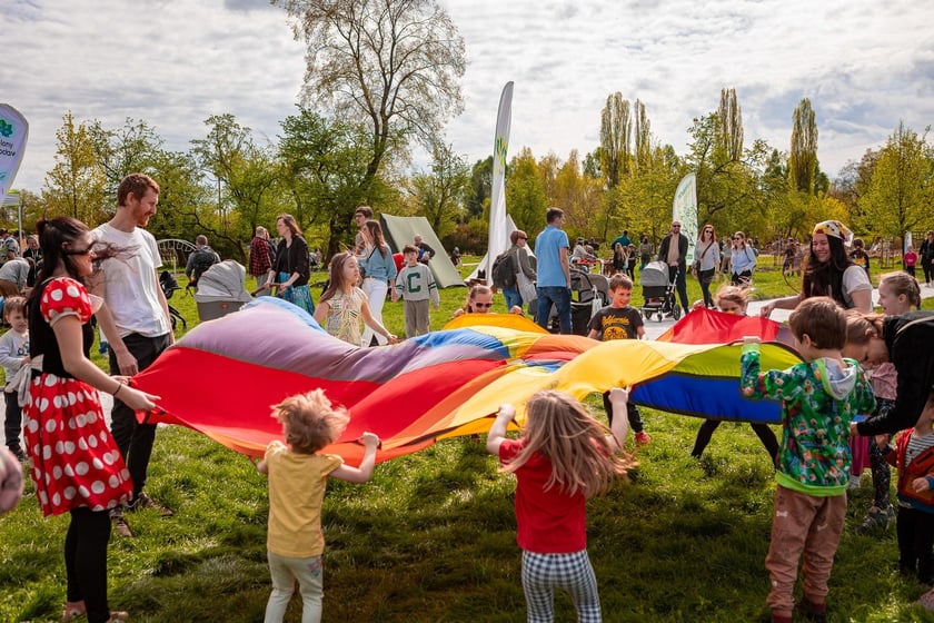 Piknik w parku na Niskich Łąkach i wiosenna edycja akcji WROśnij we WROcław&nbsp;&nbsp;