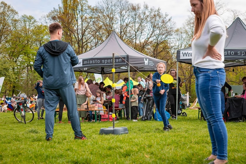 Piknik w parku na Niskich Łąkach i wiosenna edycja akcji WROśnij we WROcław&nbsp;&nbsp;