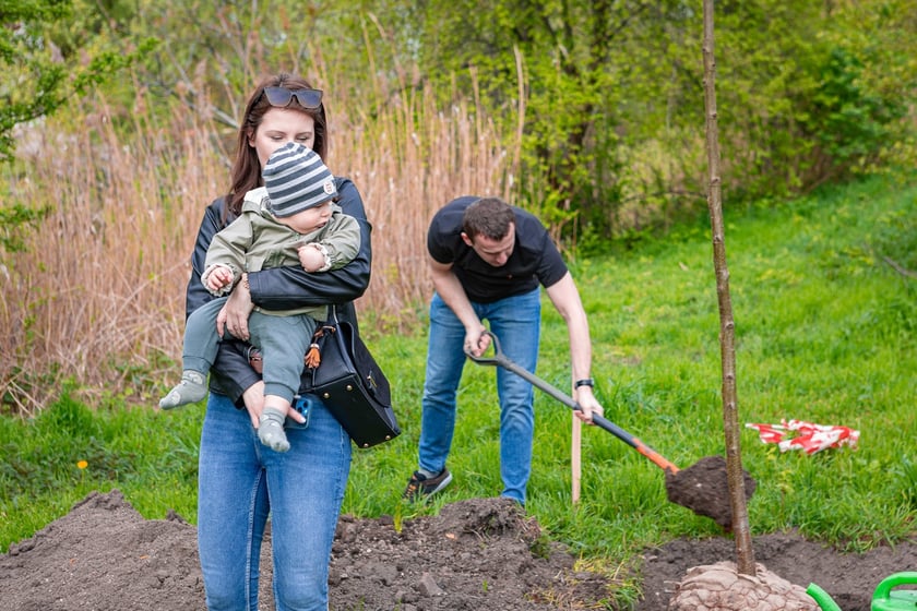 Piknik w parku na Niskich Łąkach i wiosenna edycja akcji WROśnij we WROcław&nbsp;&nbsp;