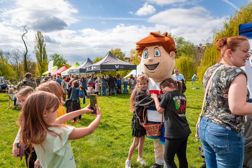 Piknik w parku na Niskich Łąkach i wiosenna edycja akcji WROśnij we WROcław&nbsp;&nbsp;