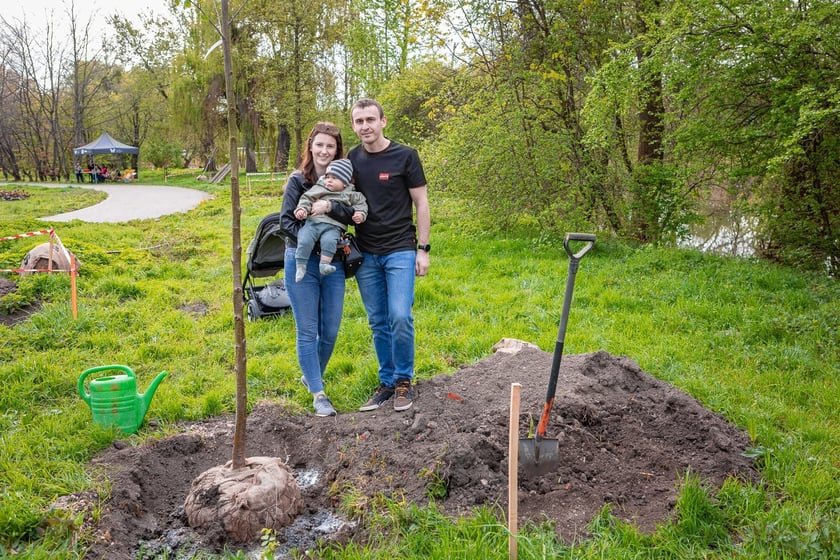 Piknik w parku na Niskich Łąkach i wiosenna edycja akcji WROśnij we WROcław&nbsp;&nbsp;
