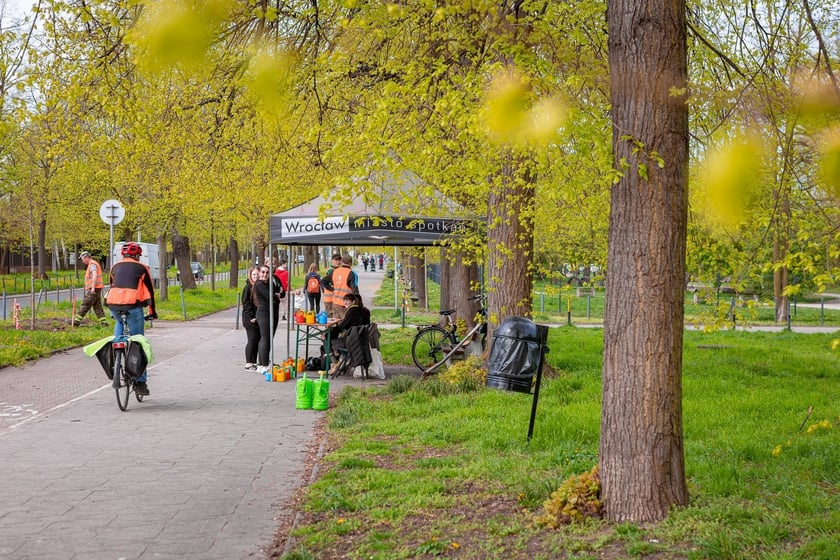 Piknik w parku na Niskich Łąkach i wiosenna edycja akcji WROśnij we WROcław&nbsp;&nbsp;