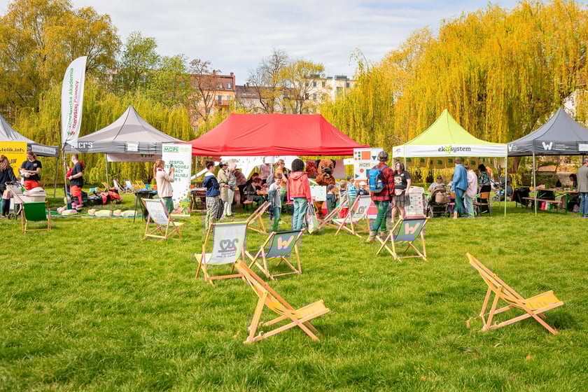 Piknik w parku na Niskich Łąkach i wiosenna edycja akcji WROśnij we WROcław&nbsp;&nbsp;
