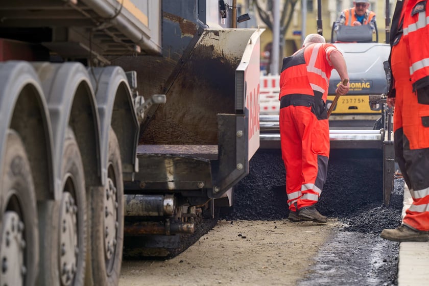 Przebudowa ul. Pomorskiej i pl. Staszica