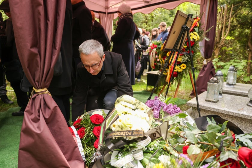Pogrzeb Wiesławy Różewicz na cmentarzu Grabiszyńskim, 19 kwietnia 2024 roku