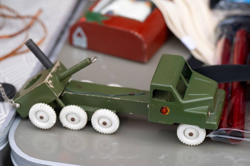 Pchli targ przy Centrum Historii Zjezdnia we Wrocławiu