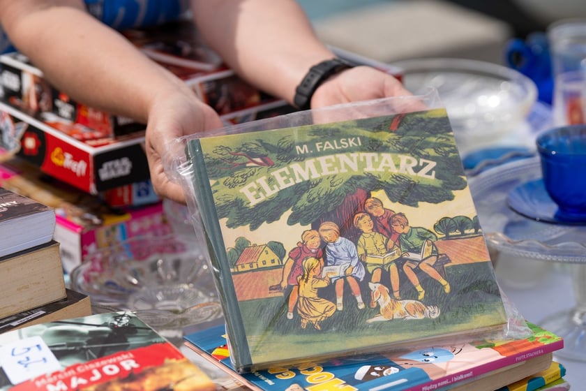 Pchli targ przy Centrum Historii Zjezdnia we Wrocławiu