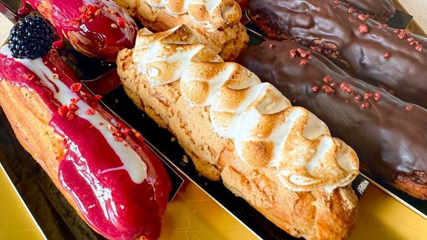 Francuskie eklery i makaroniki dostaniemy na wrocławskim Oporowie.