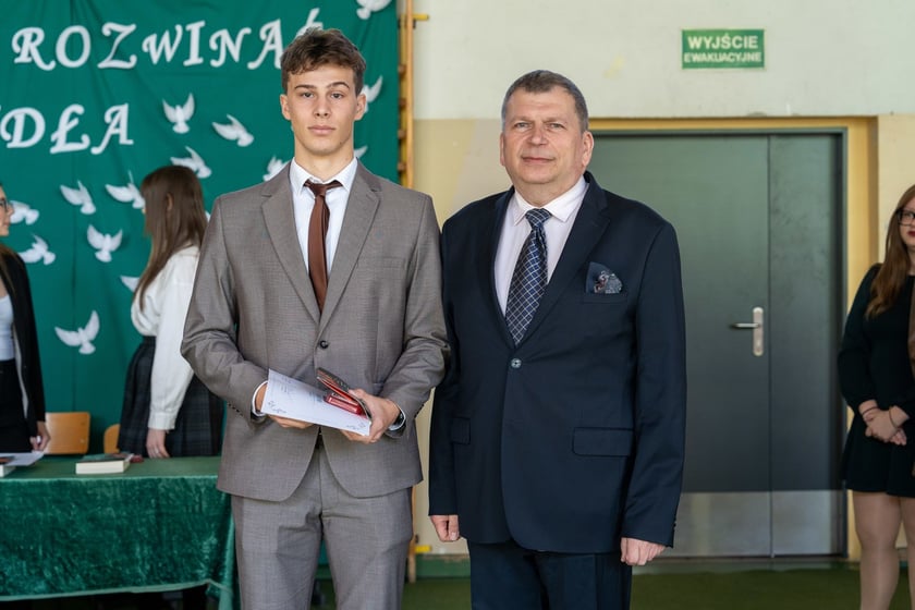 Zakończenie roku szkolnego maturzystów VII LO we Wrocławiu