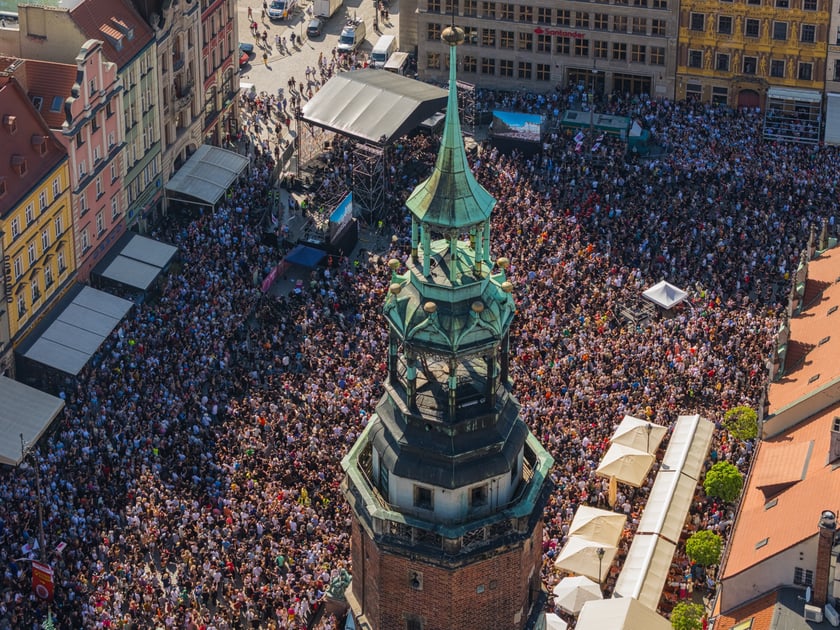 Gitarowy Rekord Świata 2024 we Wrocławiu - zdjęcia z drona