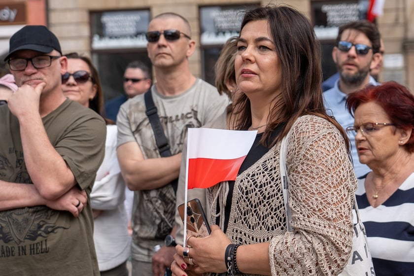 Dzień Flagi - świętowanie na wrocławskim Rynku