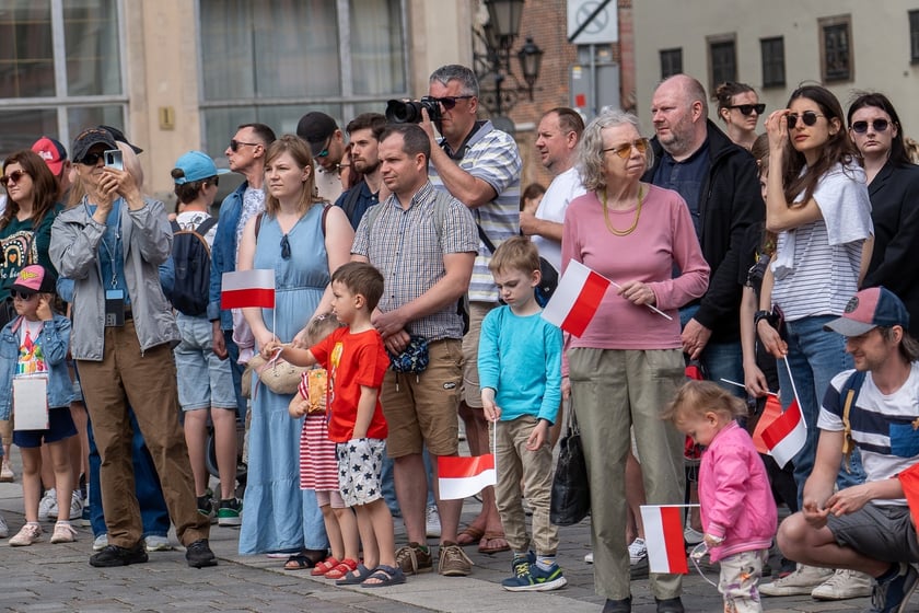Dzień Flagi - świętowanie na wrocławskim Rynku