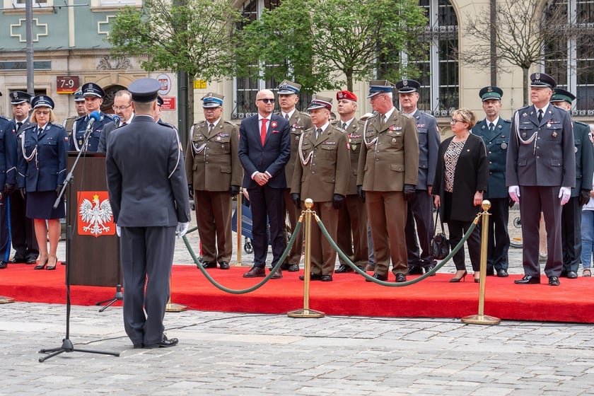 Dzień Flagi - świętowanie na wrocławskim Rynku