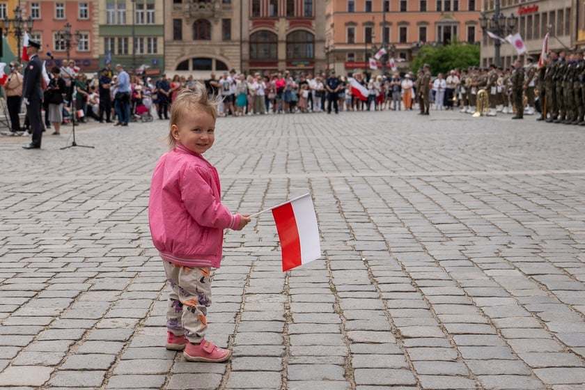 Dzień Flagi - świętowanie na wrocławskim Rynku