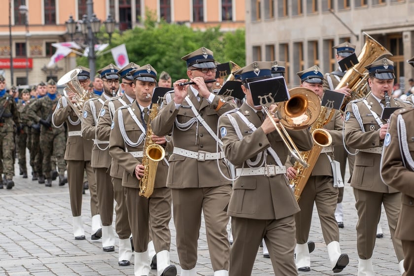 Dzień Flagi - świętowanie na wrocławskim Rynku