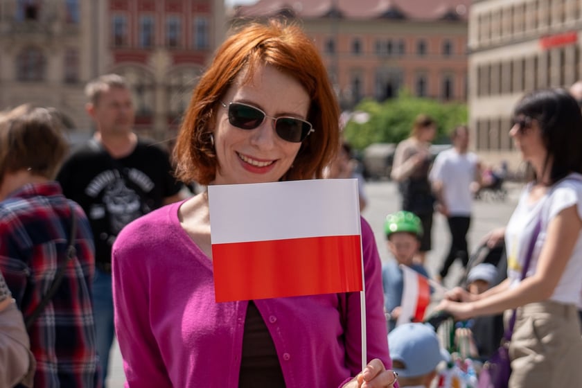 Dzień Flagi - świętowanie na wrocławskim Rynku