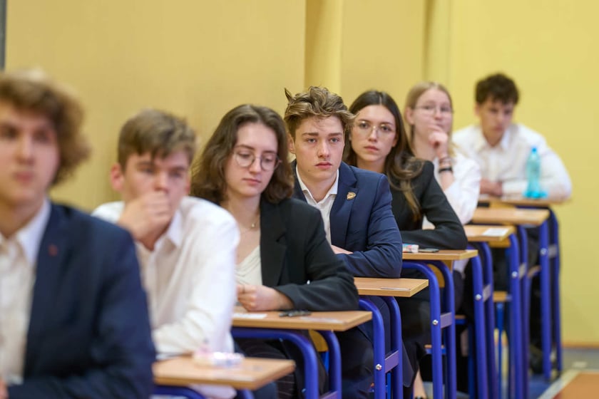 Matura 2024. Maturzyści III LO we Wrocławiu