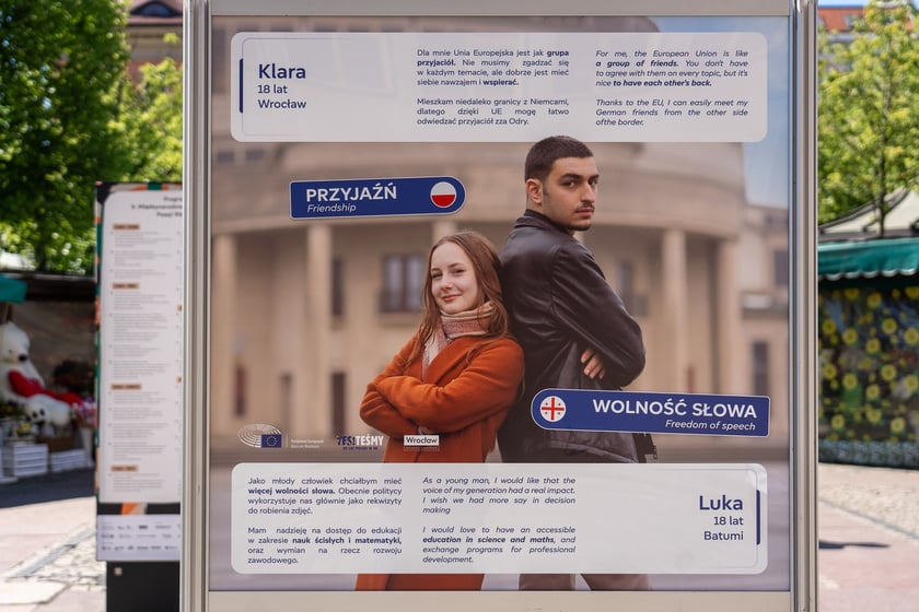 Wystawa "Miasto Stu Mostów do Europy"na placu Solnym
