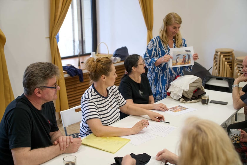 Warsztaty &bdquo;Żywe obrazy, czyli jak odzyskać sprawczość w działaniu&rdquo; kwiecień-czerwiec 2024 roku