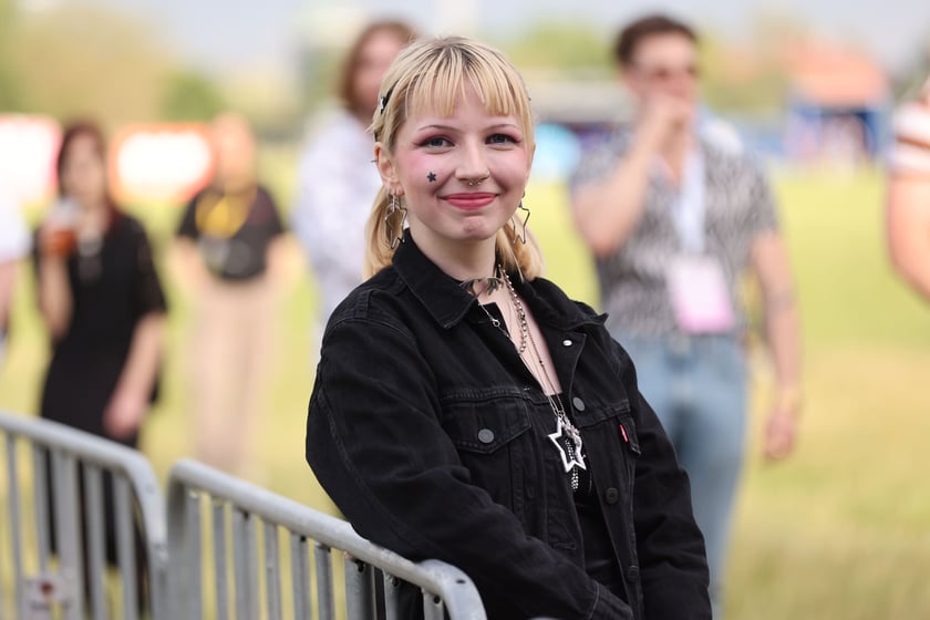 Pierwszy dzień Juwenaliów Wrocławskich 2024 na Polach Osobowickich