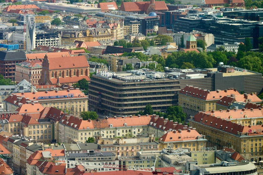 Panorama Wrocławia z tarasu widokowego na Sky Tower